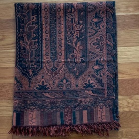 Shawl oblong Autumn colors - Picture 2 of 2